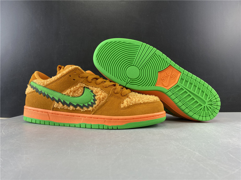 dead x nike sb dunk low“ orange bear” cj5378-800