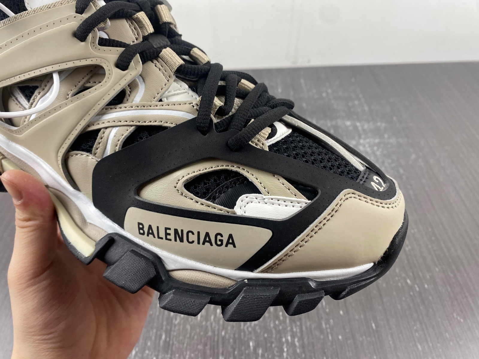 Ba*len*cia*ga track sneaker