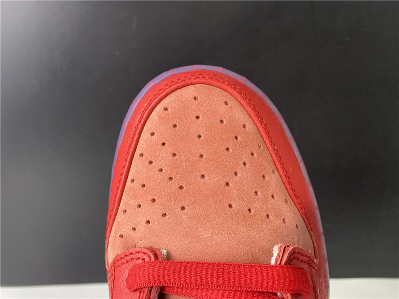 dunk sb nike sb dunk high “strawberry cough cw7093-600