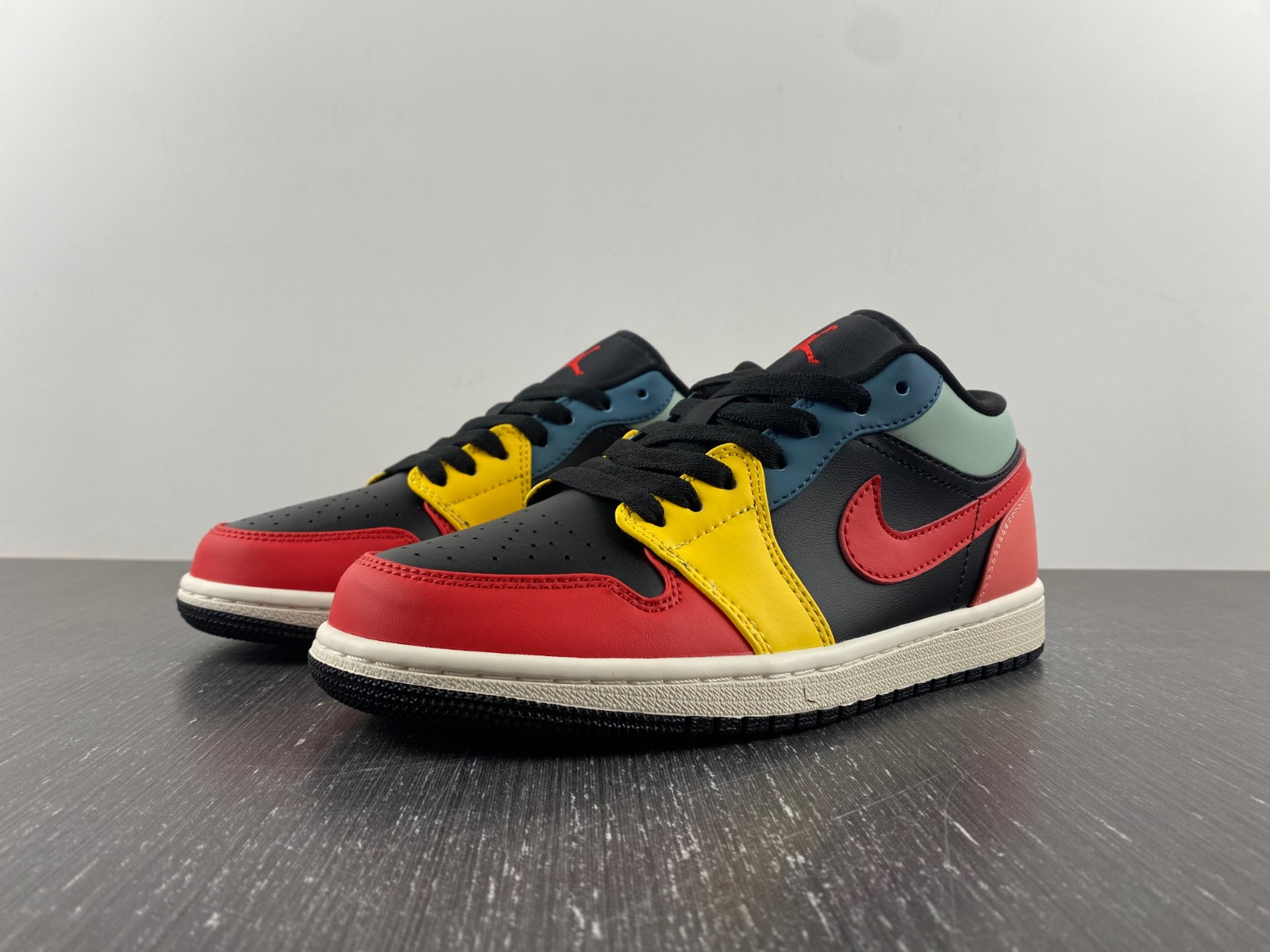 air jordan 1 low se black multi-color (w) - dn3739-060