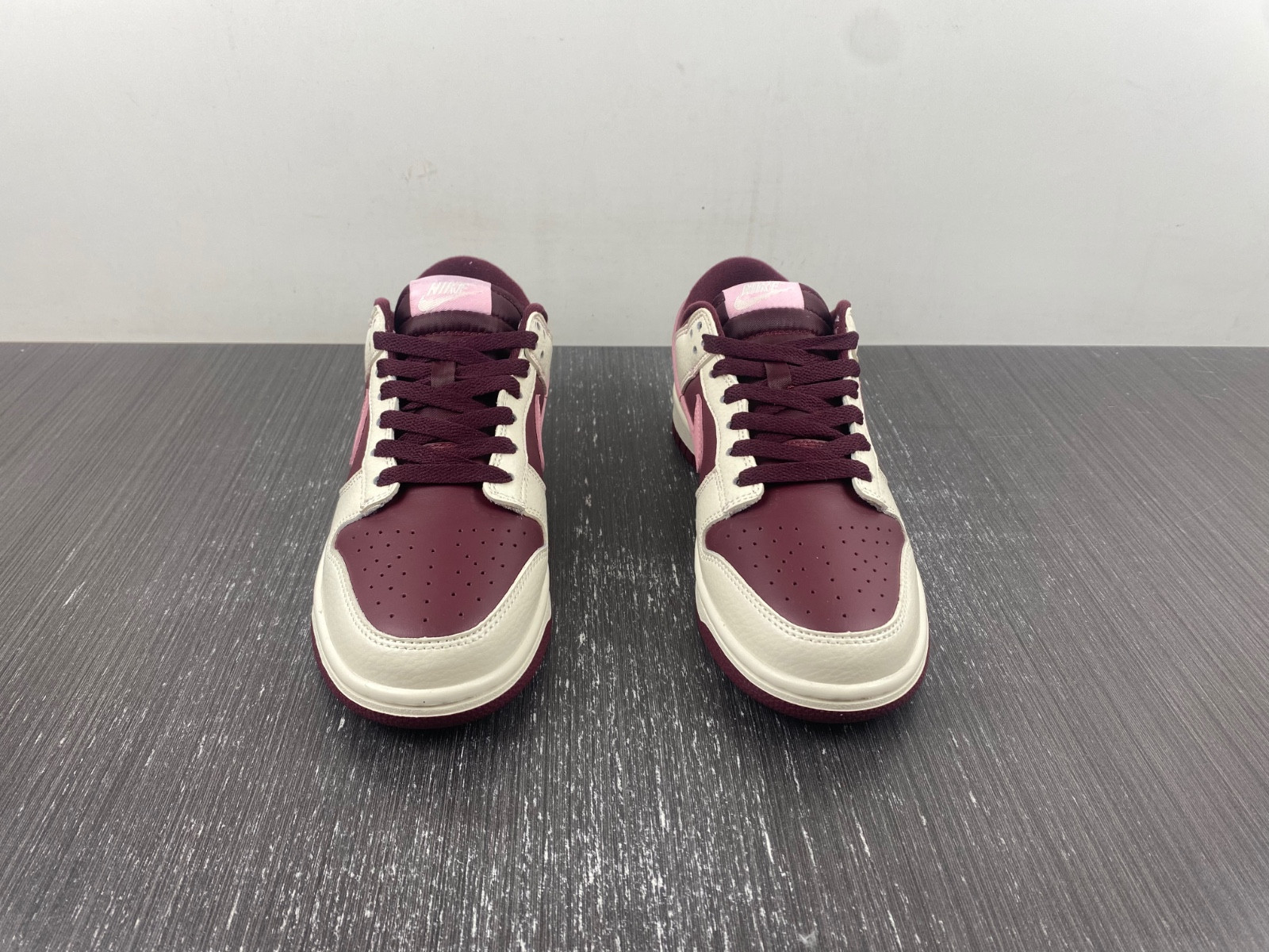 nike dunk low valentine