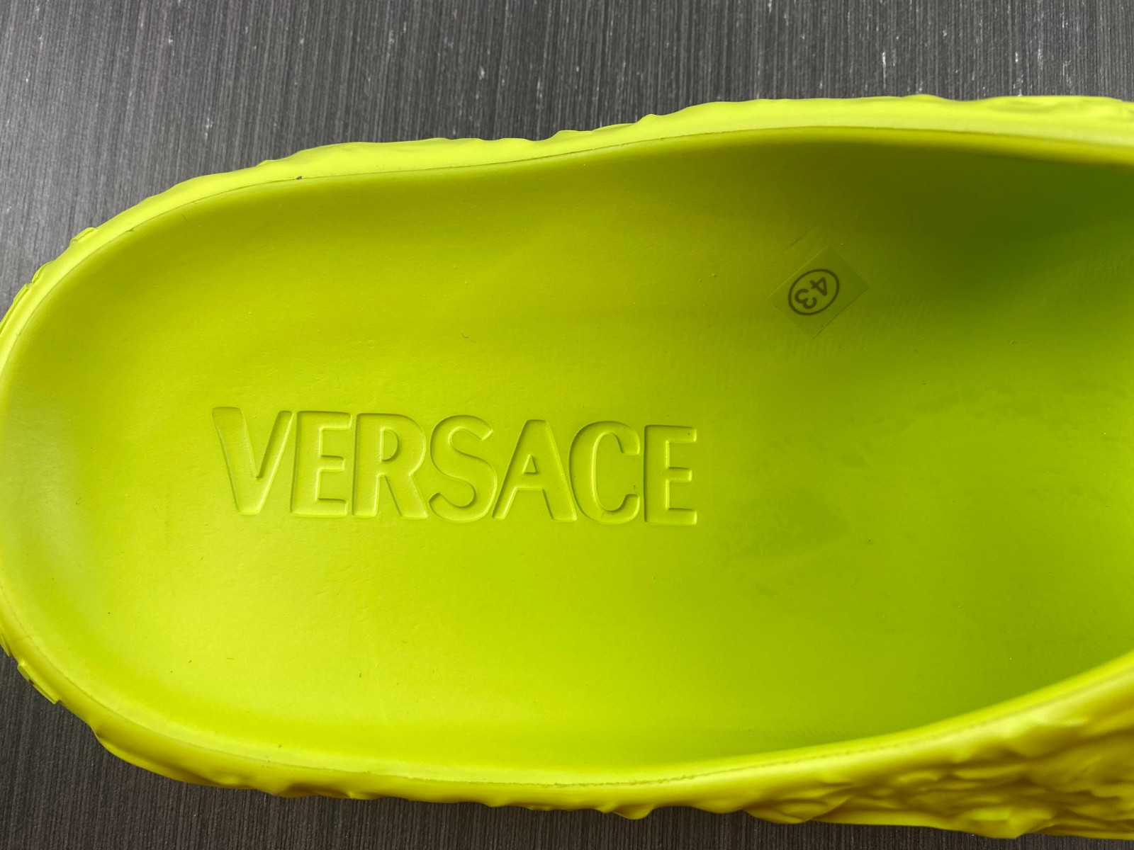 versece slipper