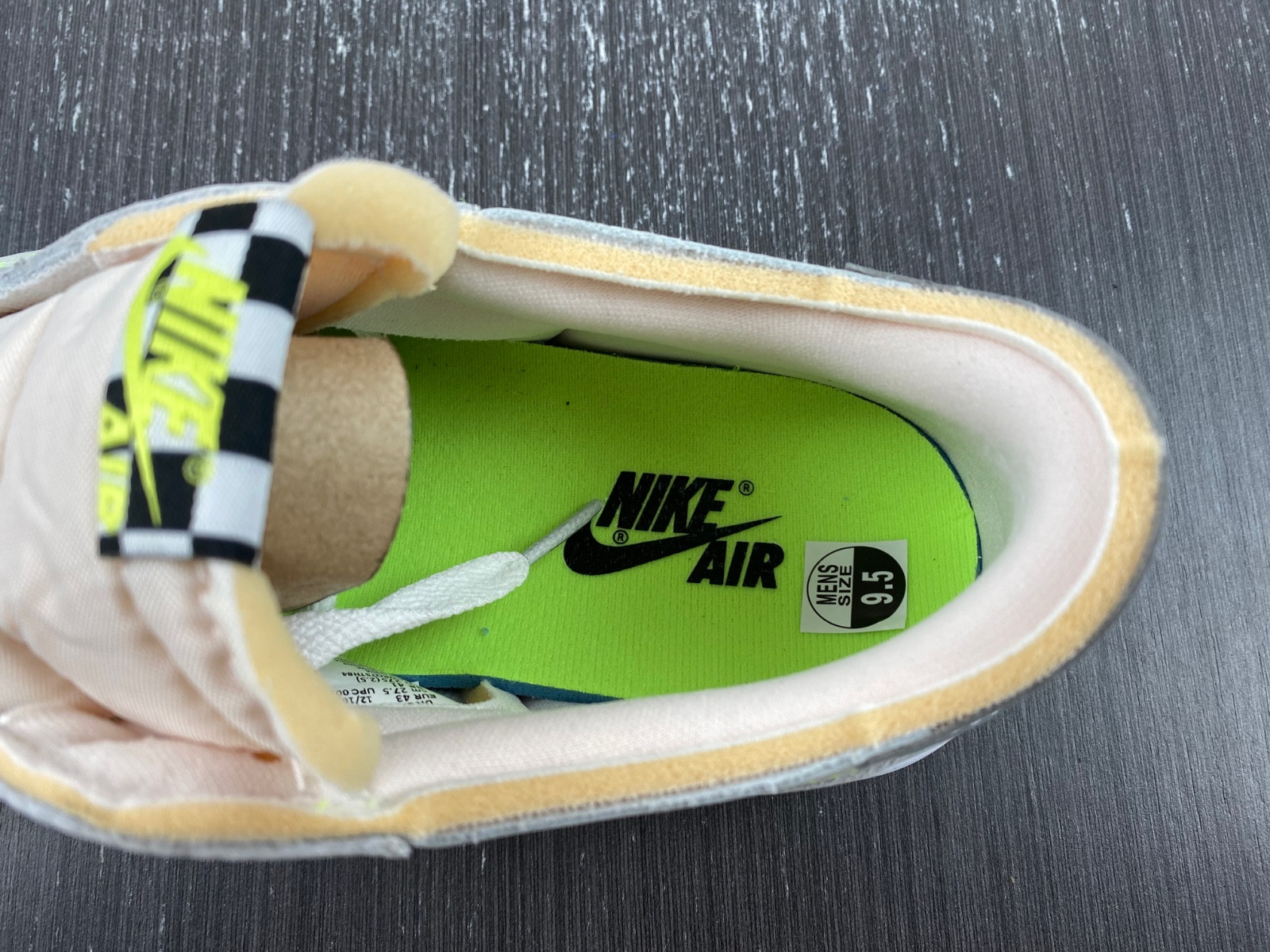 jordan 1 retro low white ghost green black dm7837-103