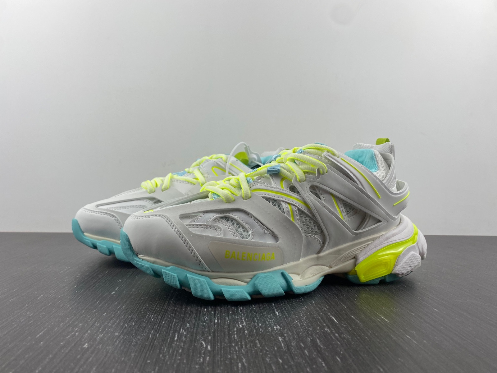 Ba*len*cia*ga men''s track.3 sneaker