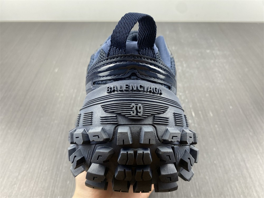 Ba*len*cia*ga defender sneaker