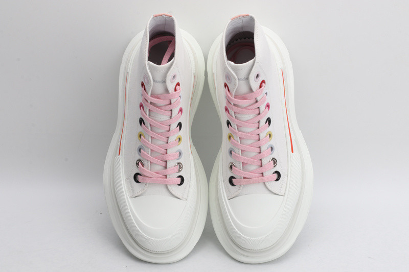 alex mcq tread slick boot in white with red line