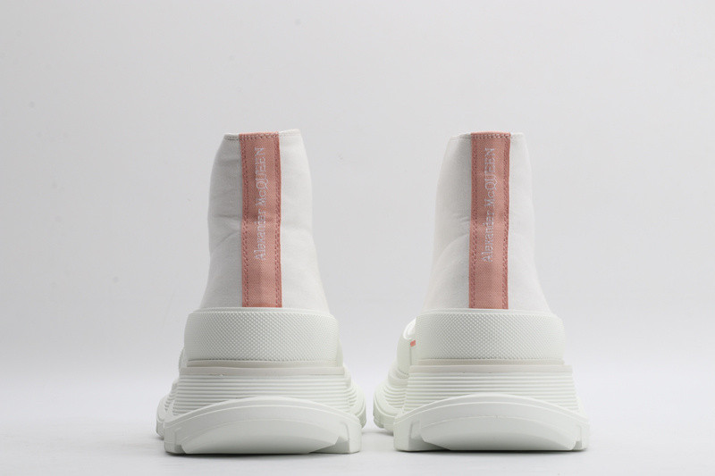 alex mcq tread slick boot in white with red line