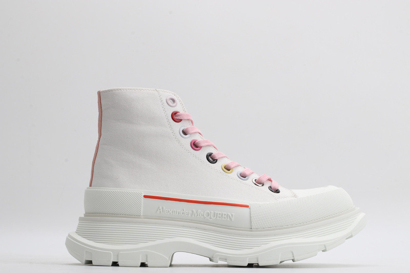 alex mcq tread slick boot in white with red line