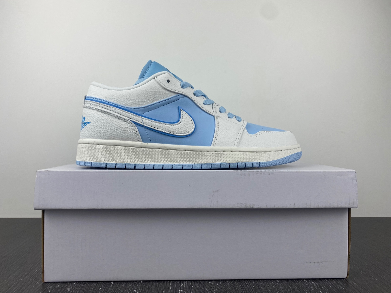 jordan 1 low se reverse ice blue (w) - dv1299-104