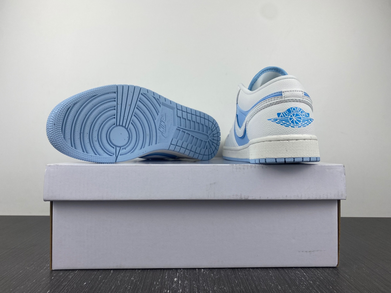 jordan 1 low se reverse ice blue (w) - dv1299-104
