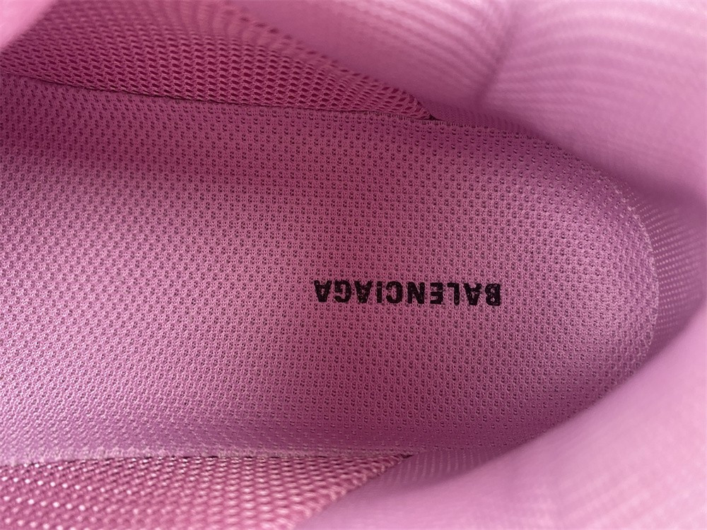 Ba*len*cia*ga triple s