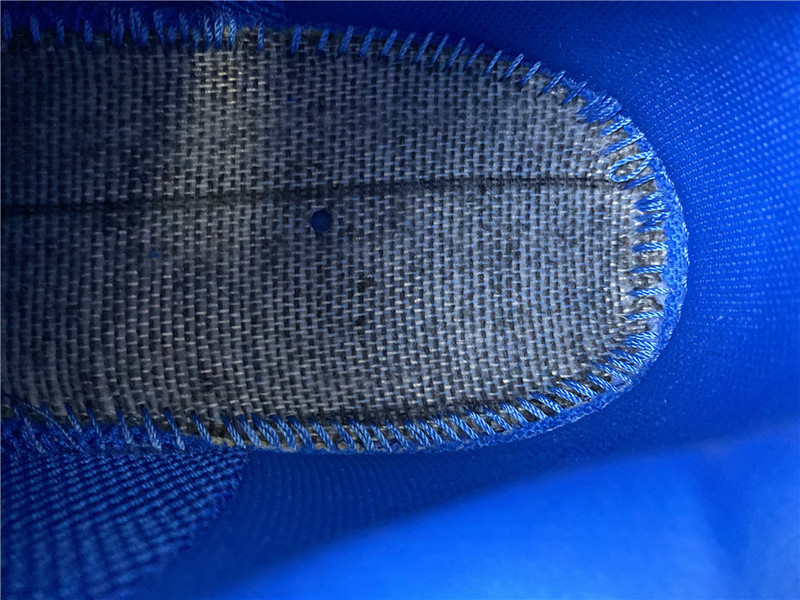 Ba*len*cia*ga triple s