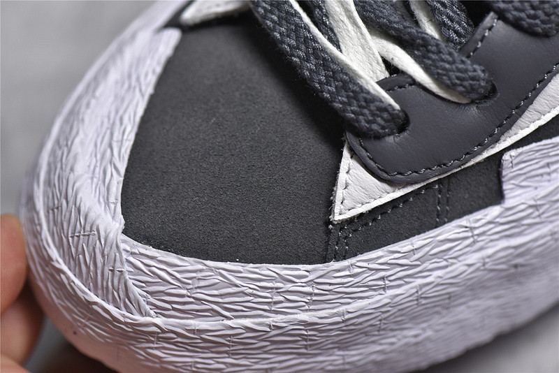 sacai nike blazer low dark grey dd1877-002