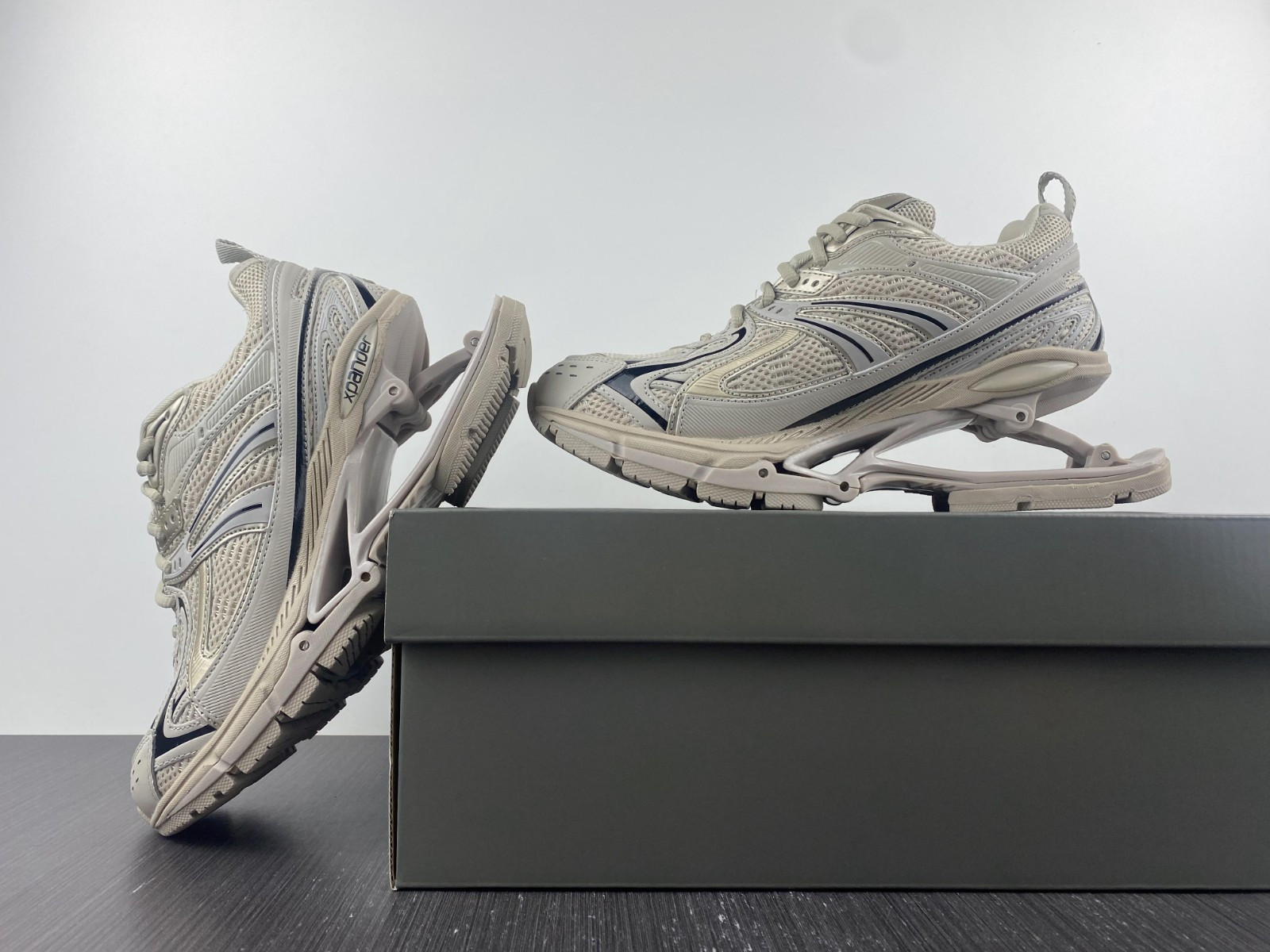 Ba*len*cia*ga x-pander 6.0