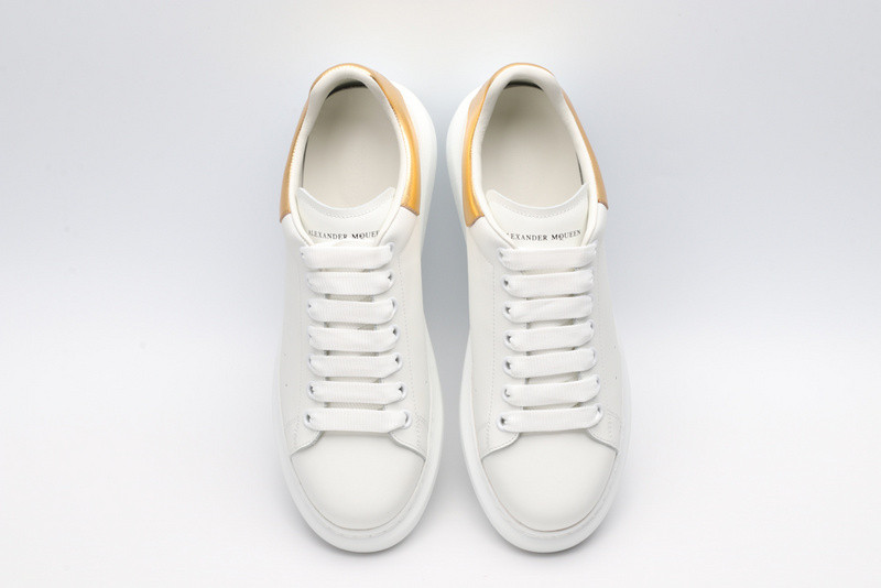 a1exa*der mcqv*en white G01den