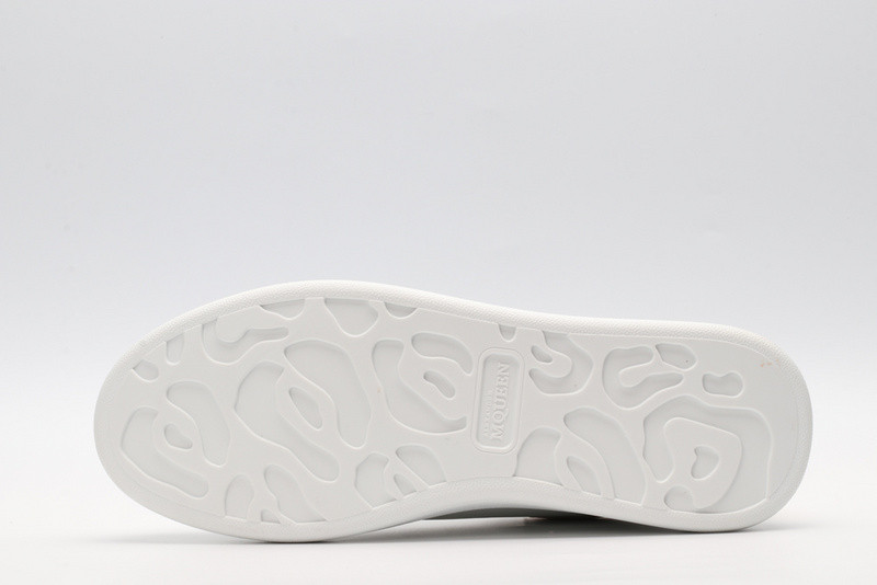 a1exa*der mcqv*en white G01den