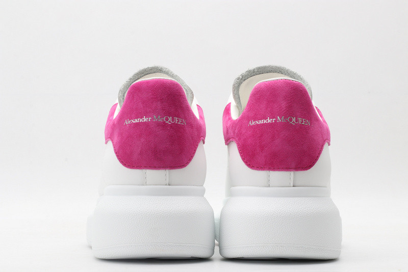 a1exa*der Mcqv*en ry