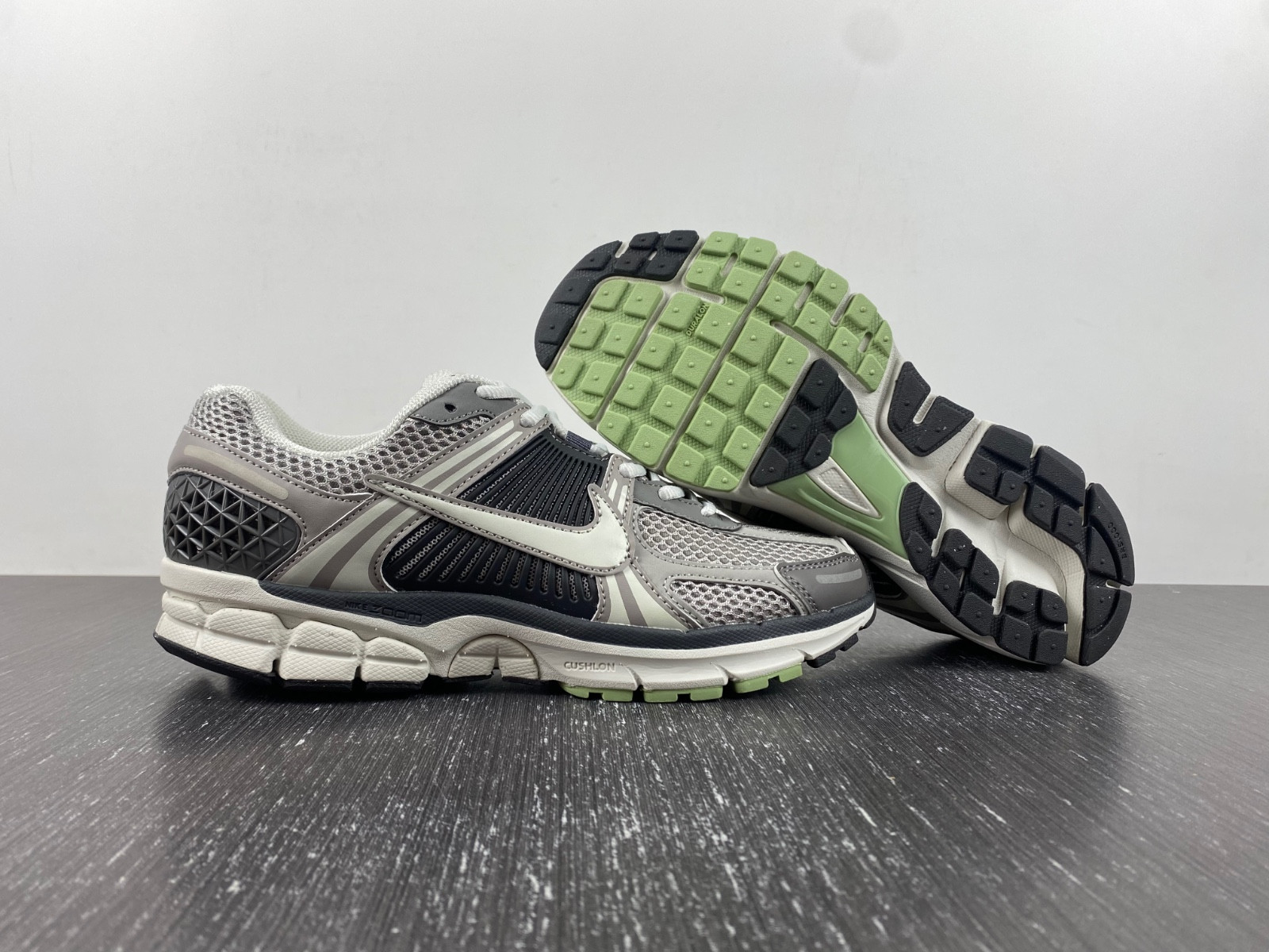 nike zoom vomero 5 cobblestone light stone fb8825-001