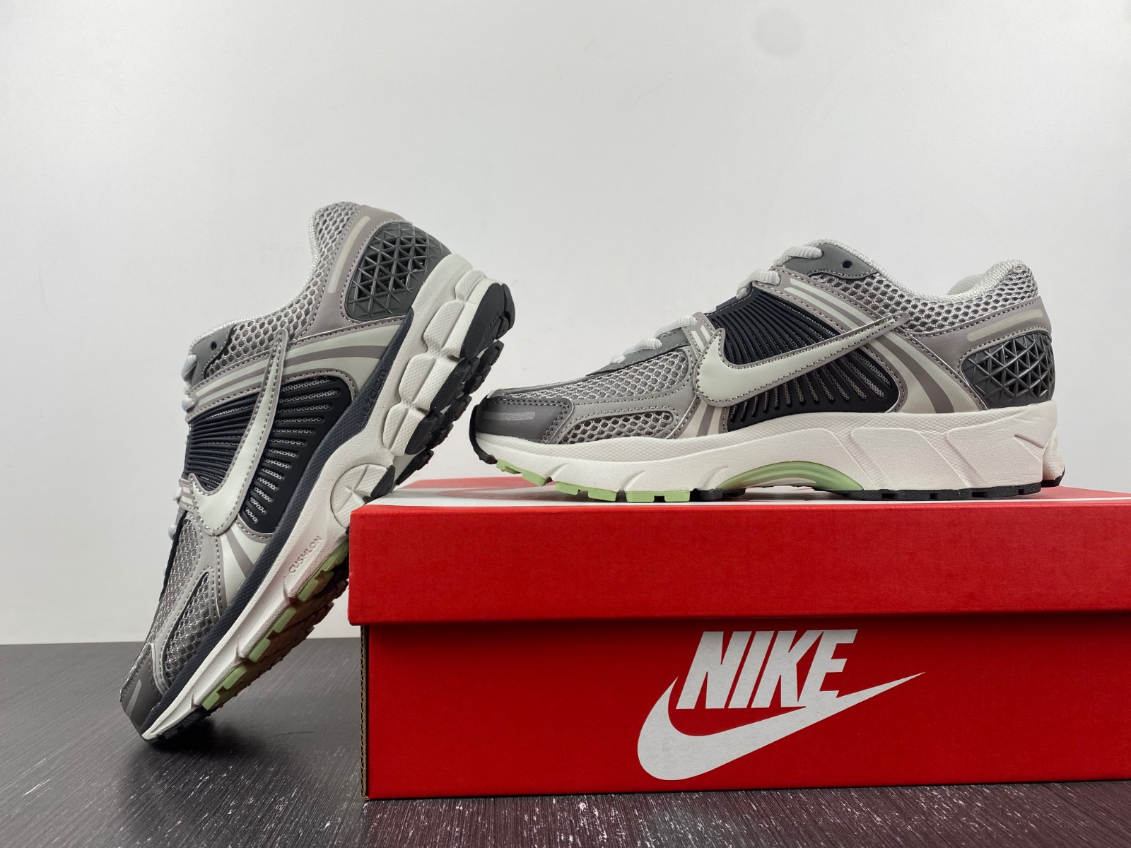 nike zoom vomero 5 cobblestone light stone fb8825-001