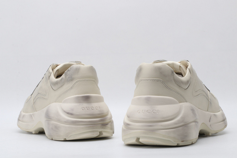 G*u*i ace embroidered low-top sneaker white