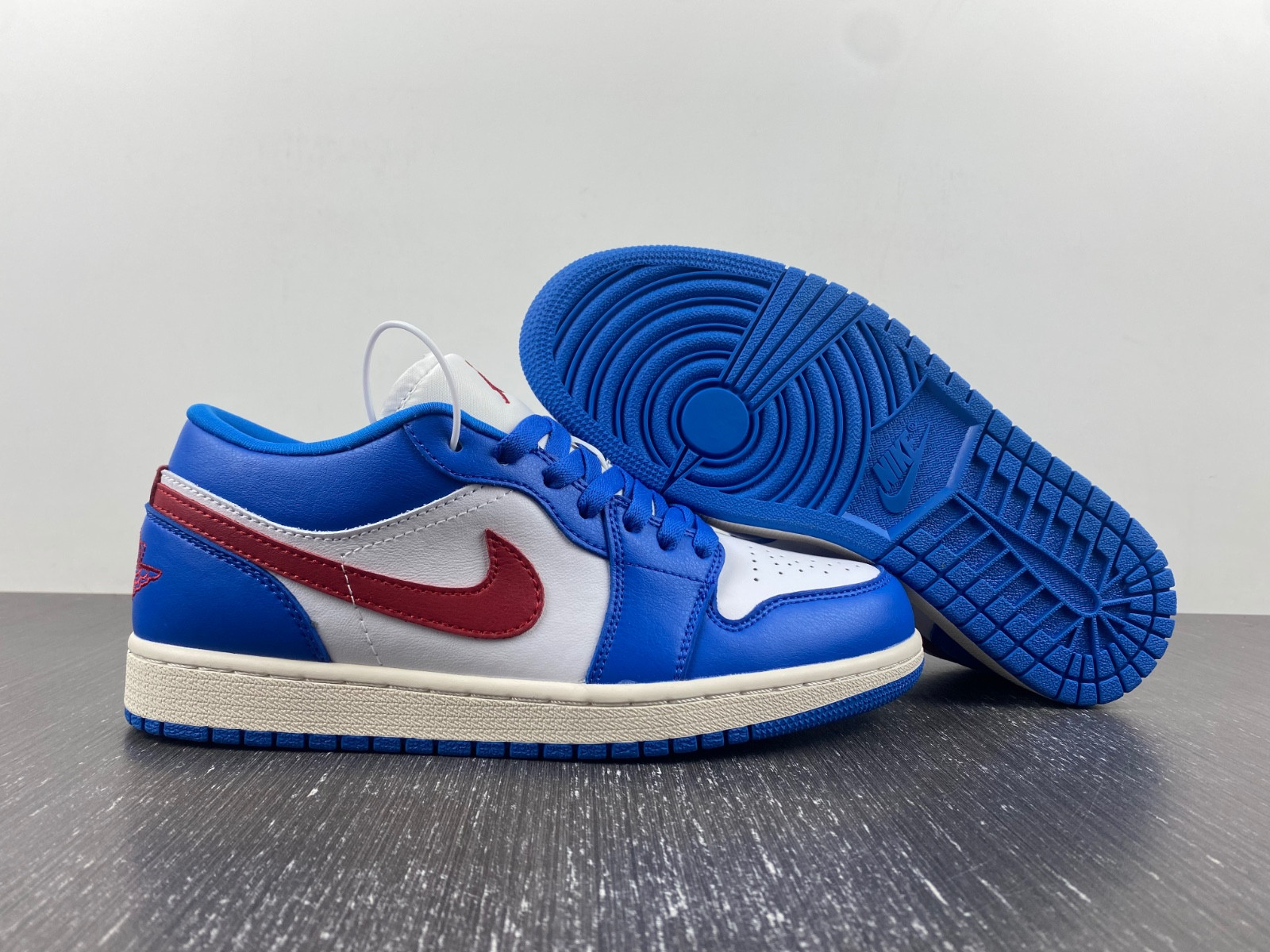 jordan 1 low sport blue gym red (women