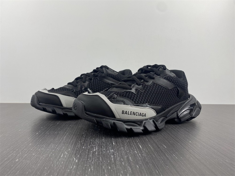 Ba*len*cia*ga men''s track.3 sneaker